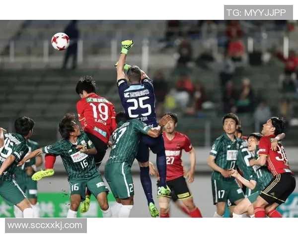 川崎前锋与冈萨的激烈对决展现足球魅力与团队精神的巅峰较量