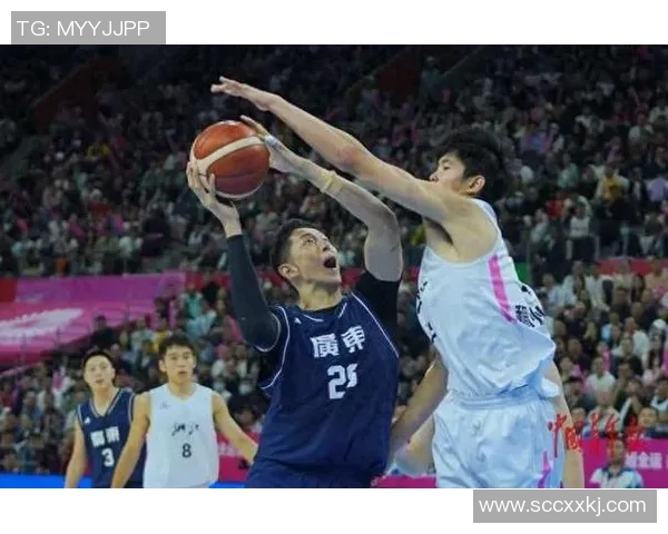 广东与深圳揭幕战精彩对决展现篮球魅力引发球迷热情期待