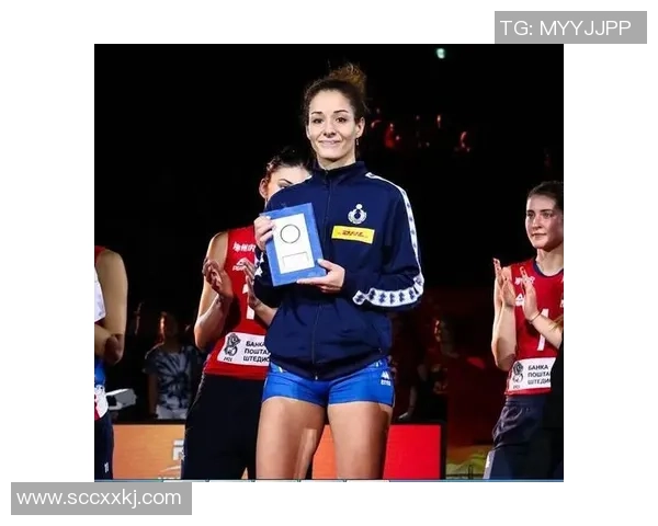 自由队与胜菲的激烈对决揭示了赛季的关键转折点与未来走势