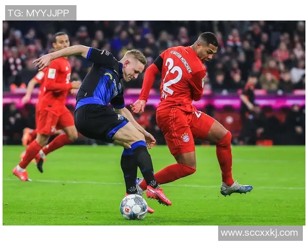 莱万回归老东家破门拜仁球迷怒斥其忘恩负义情深意重 莱万回归老东家破门拜仁球迷怒斥其忘恩负义情深意重